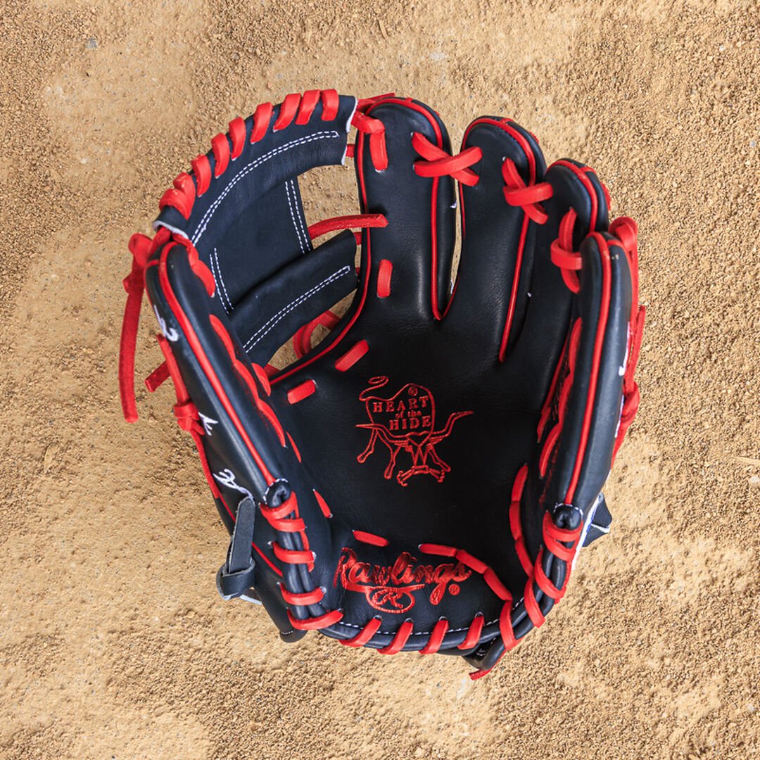 Atlanta Braves Heart of the Hide 11.75-Inch Infield Glove - Image 8
