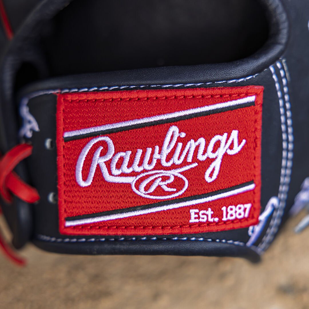 Atlanta Braves Heart of the Hide 11.75-Inch Infield Glove - Image 12