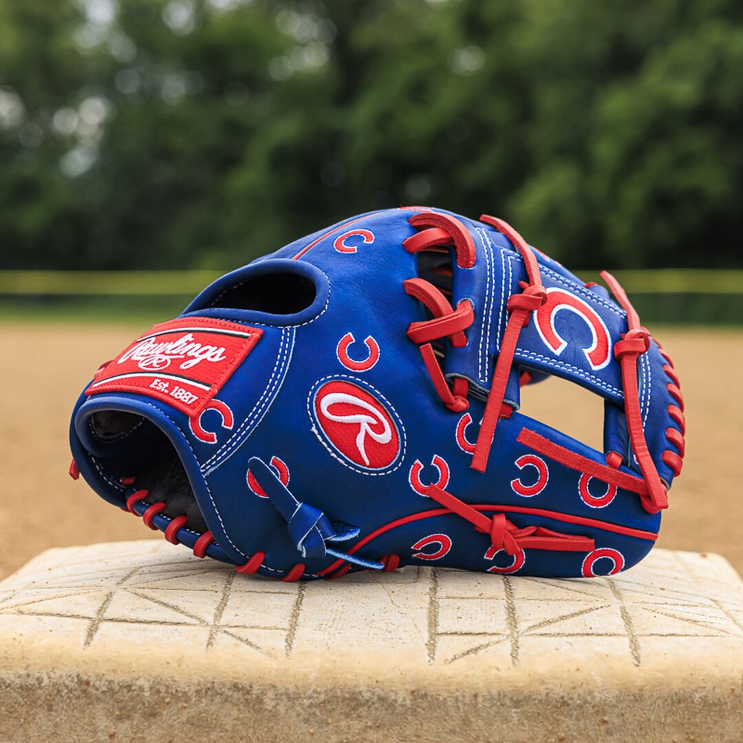 Chicago Cubs Heart of the Hide 11.75-Inch Infield Glove - Image 2