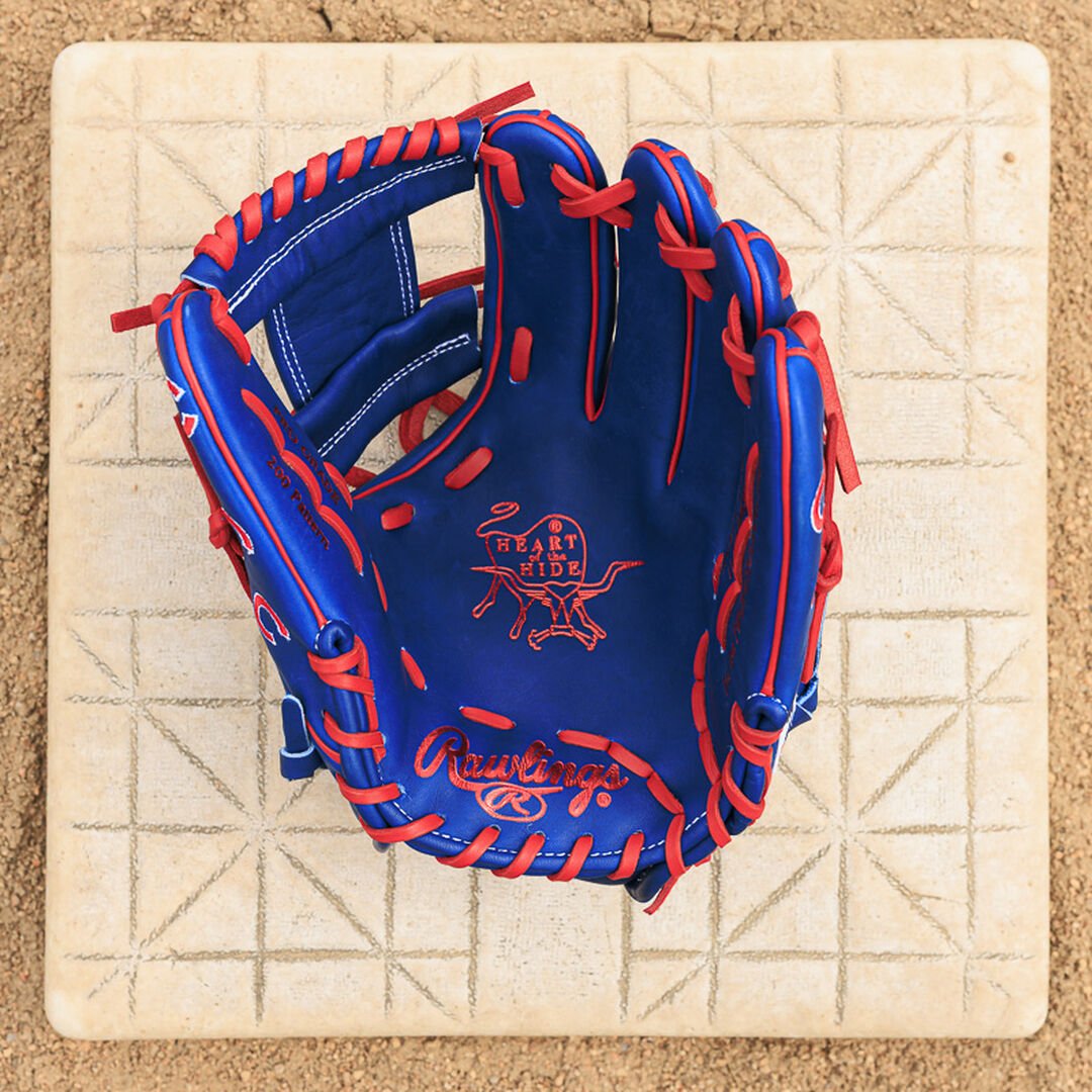 Chicago Cubs Heart of the Hide 11.75-Inch Infield Glove - Image 8