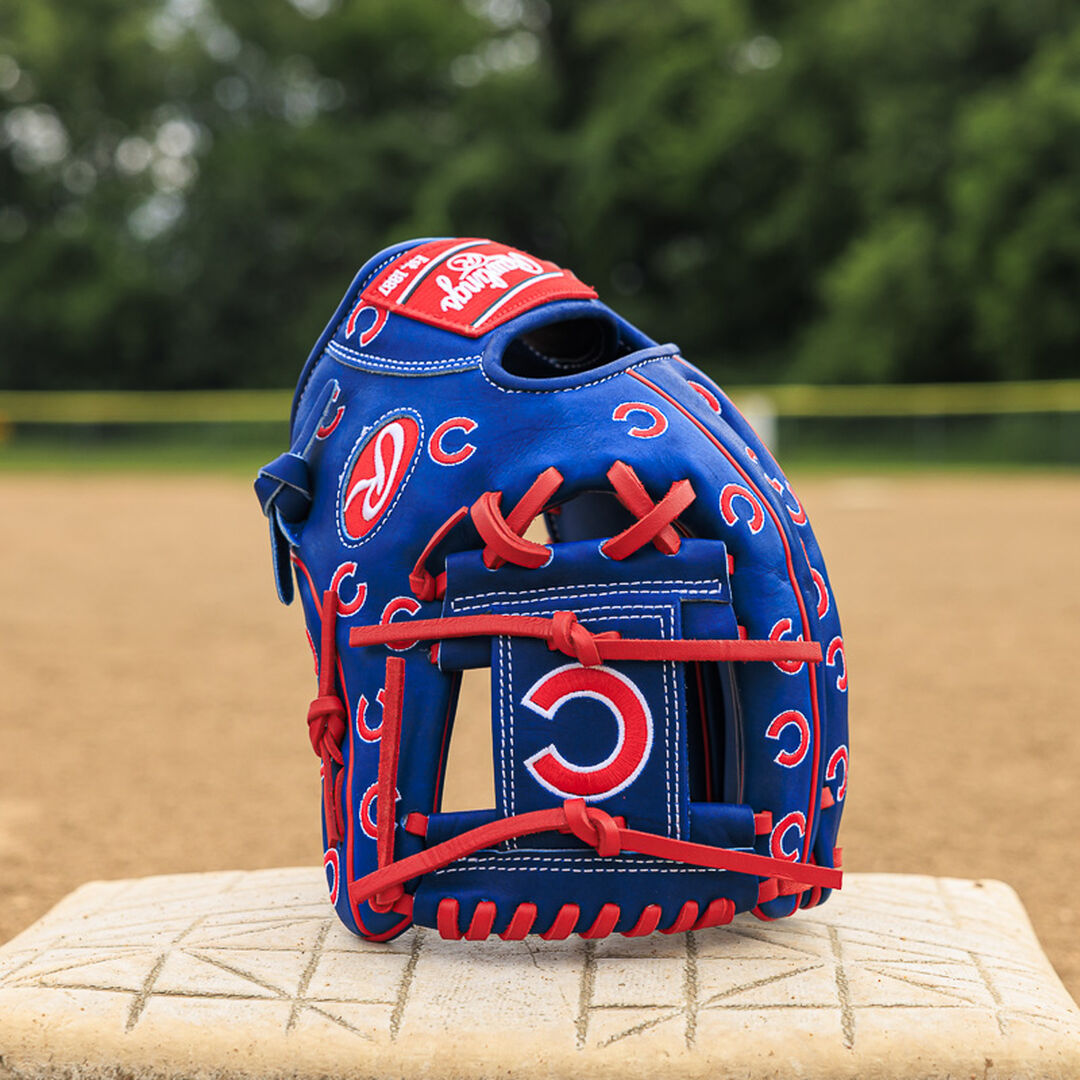 Chicago Cubs Heart of the Hide 11.75-Inch Infield Glove - Image 9