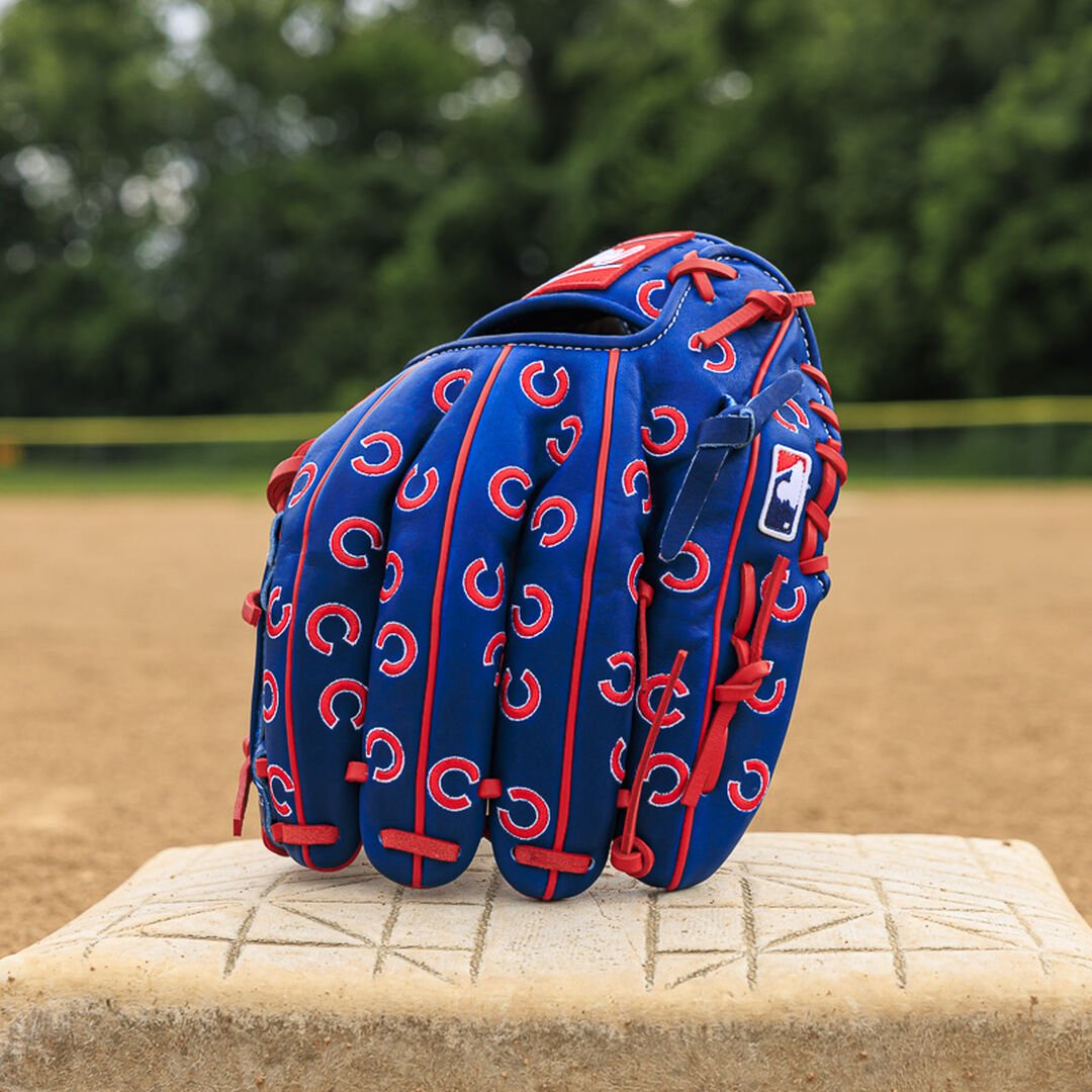 Chicago Cubs Heart of the Hide 11.75-Inch Infield Glove - Image 10