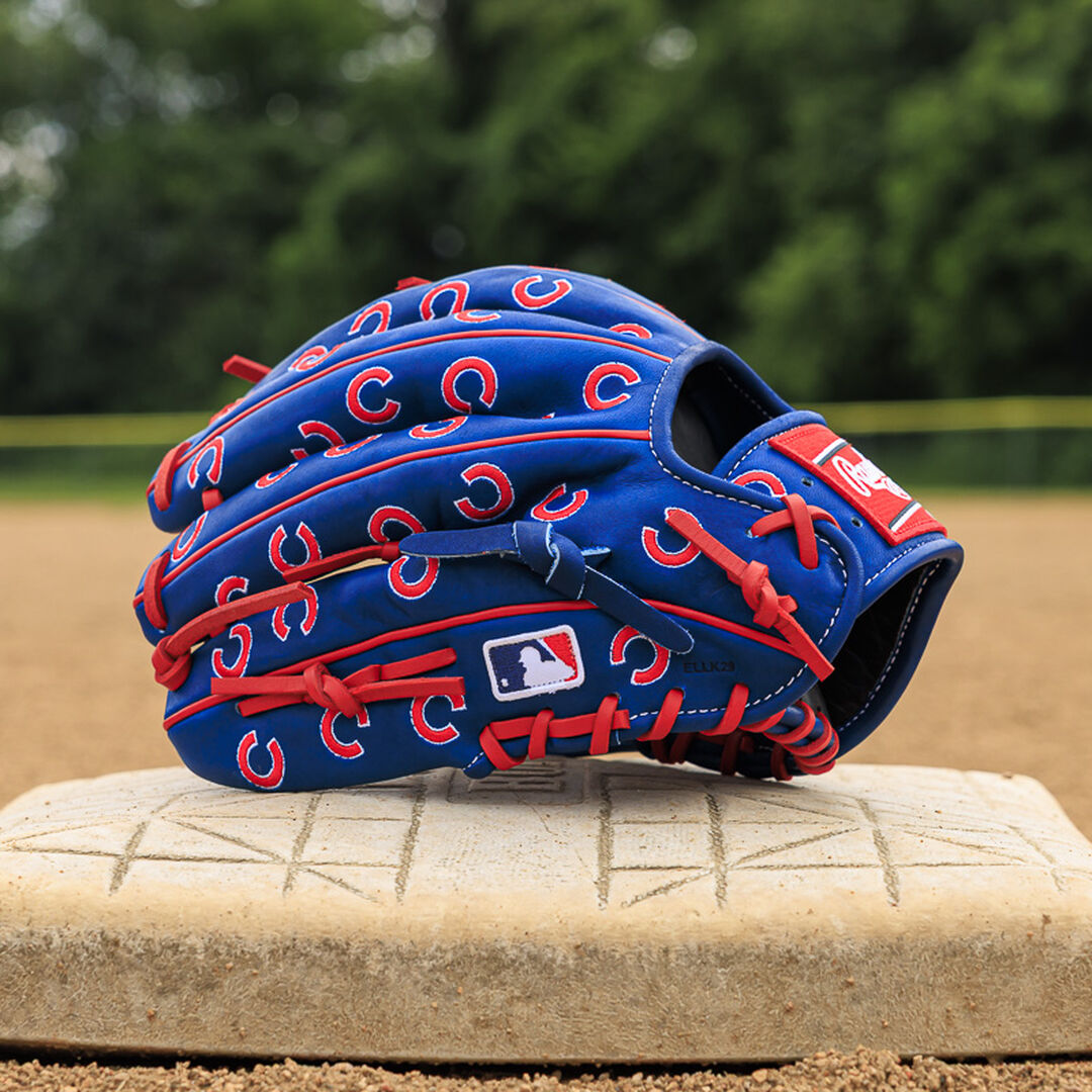 Chicago Cubs Heart of the Hide 11.75-Inch Infield Glove - Image 18