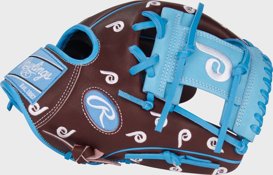 Philadelphia Phillies Heart of the Hide 11.75-Inch Infield Glove - Image 3