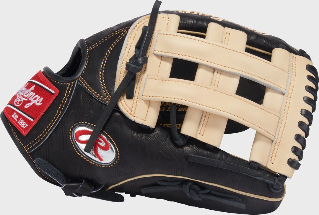 Gameday 57 Series Fernando Tatís Jr. Heart of the Hide Glove Right Hand Throw - Image 2