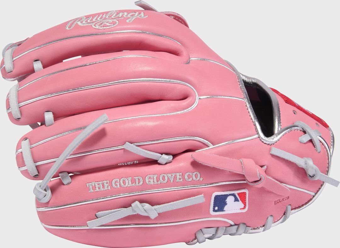 Gameday 57 Series Carlos Correa Heart of the Hide Glove Right Hand Throw - Image 5