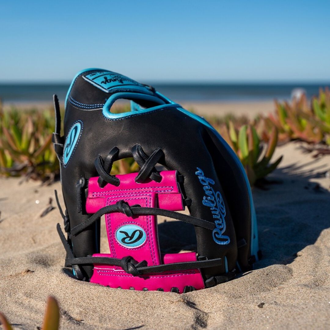 Rawlings Heart of the Hide Spring Break 11.5 Inch Infield Glove Right Hand Throw - Image 3