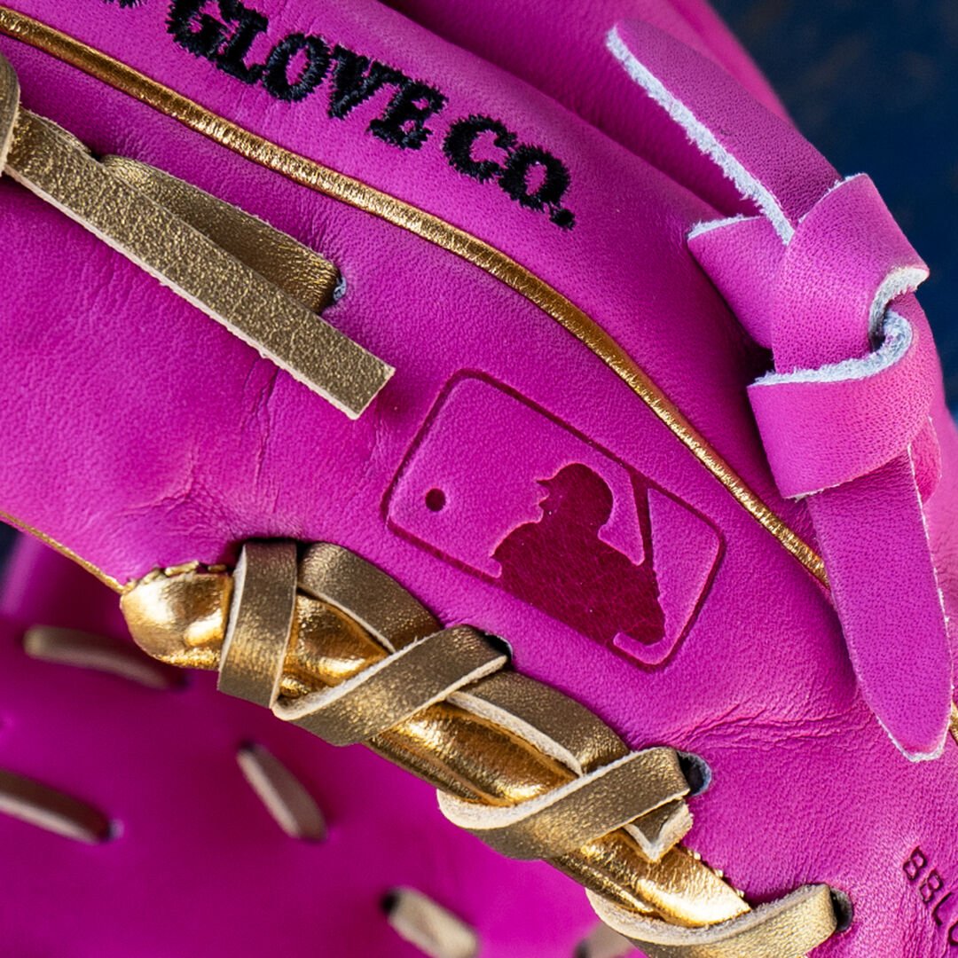 Exclusive 11.5-Inch R2G Heart of the Hide Berry Infield Glove Right Hand Throw - Image 13