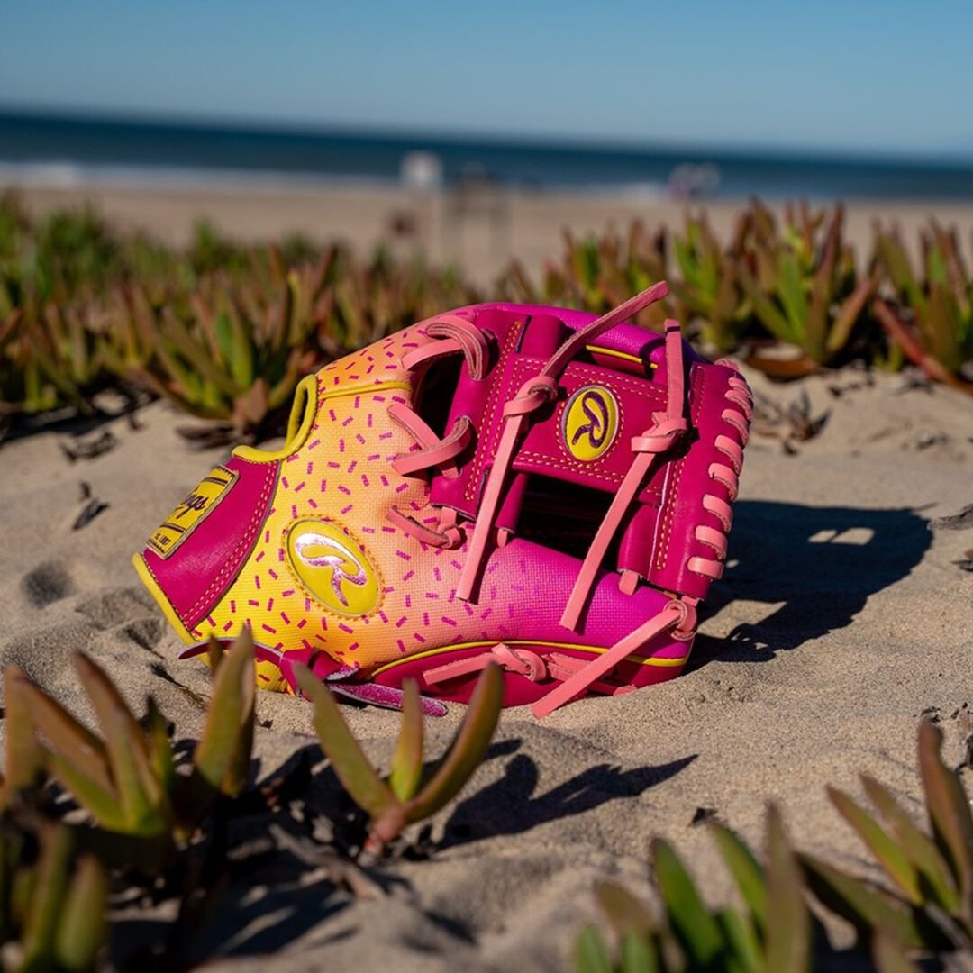 Rawlings Heart of the Hide Spring Break 11.5 Inch Infield Glove Right Hand Throw - Image 2