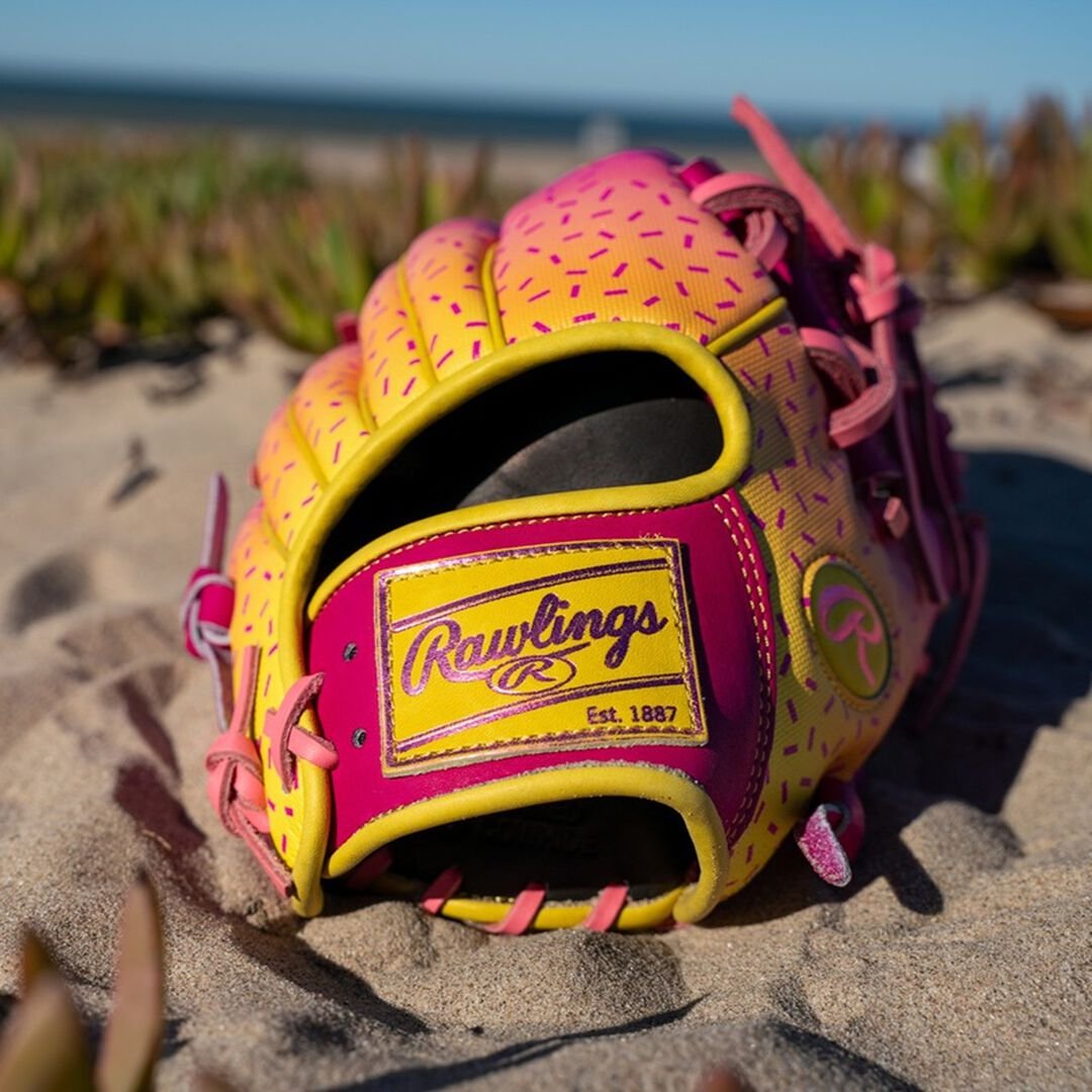 Rawlings Heart of the Hide Spring Break 11.5 Inch Infield Glove Right Hand Throw - Image 10
