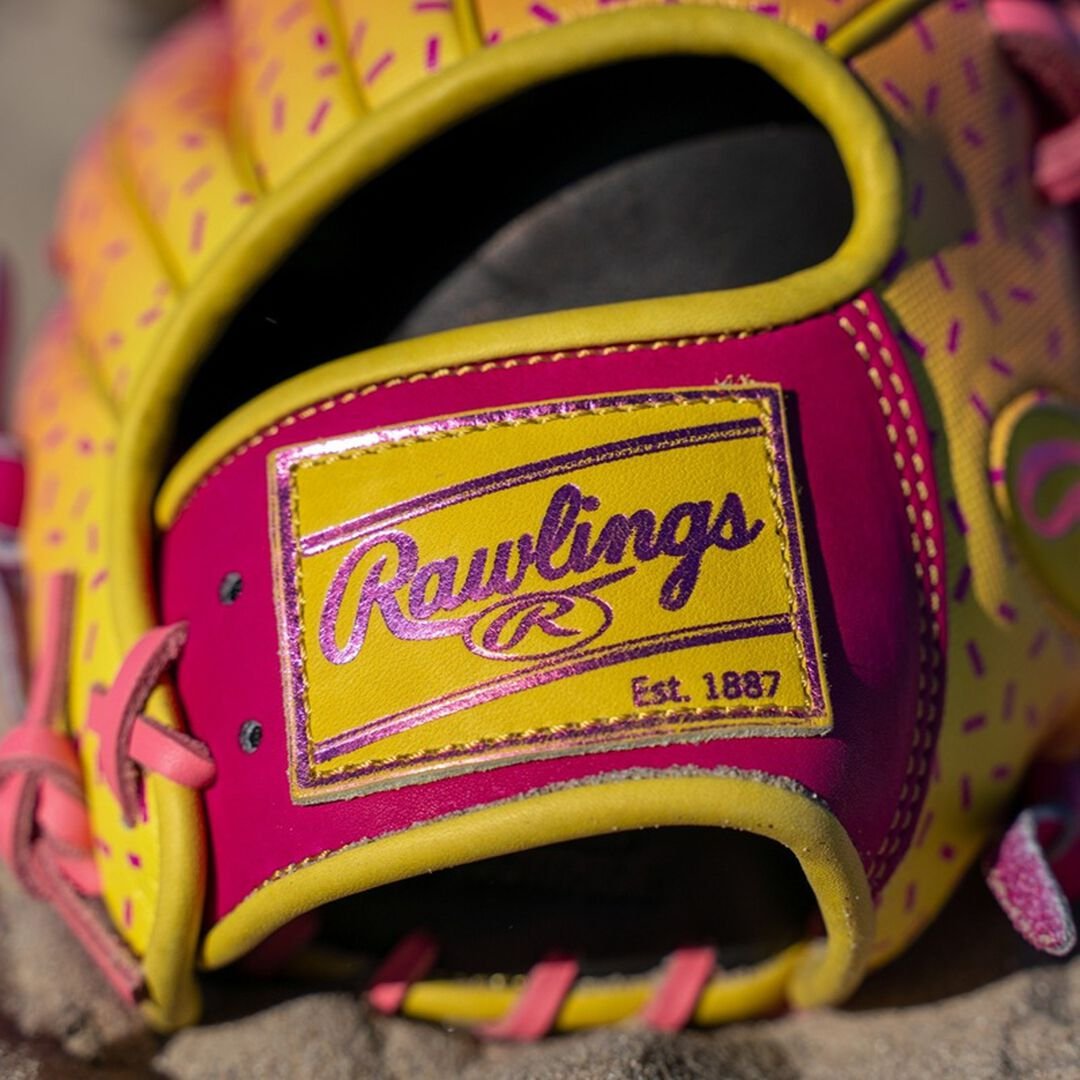Rawlings Heart of the Hide Spring Break 11.5 Inch Infield Glove Right Hand Throw - Image 11