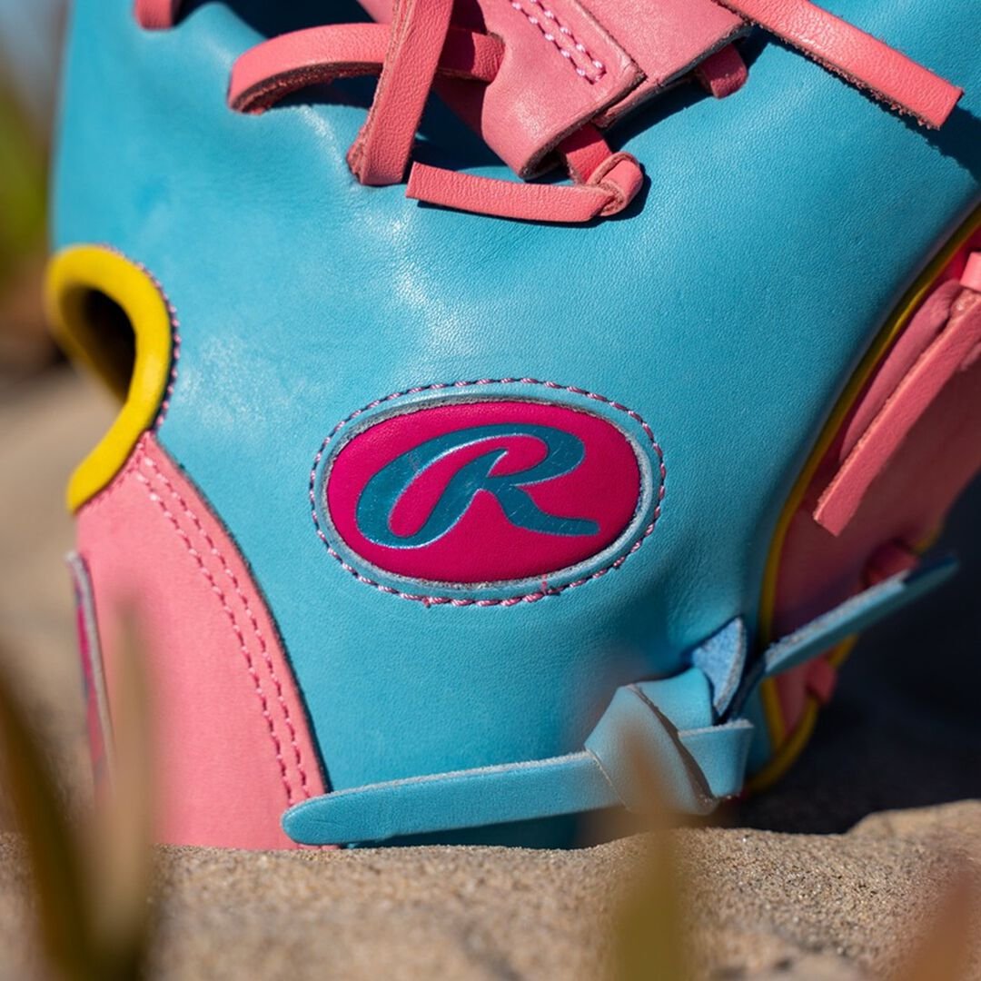 Rawlings Heart of the Hide Spring Break 11.5 Inch Infield Glove Right Hand Throw - Image 11