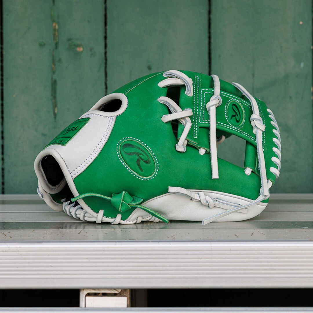 Exclusive Heart of the Hide 11.5-Inch Kelly Green Infield Glove Right Hand Throw - Image 2