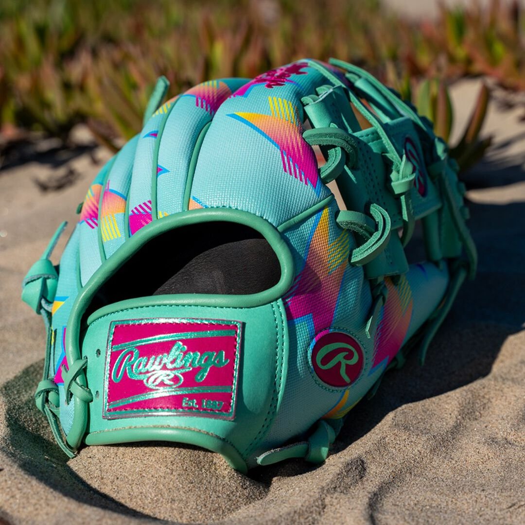 Rawlings Heart of the Hide Spring Break 11.5 Inch Infield Glove Right Hand Throw - Image 3