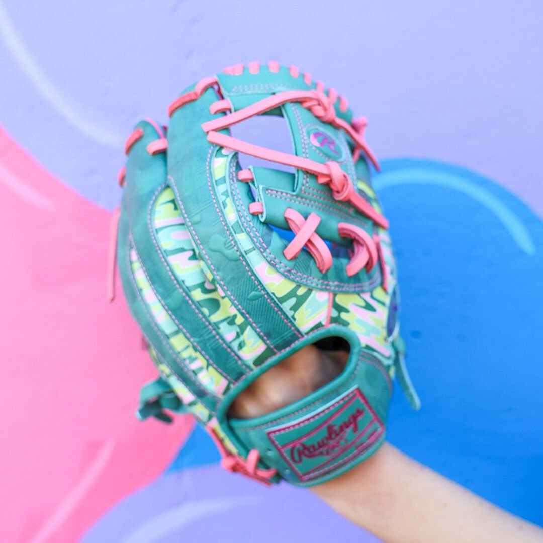 Rawlings Heart of the Hide ColorSync 10 11.5 in Infield Glove Right Hand Throw - Image 11