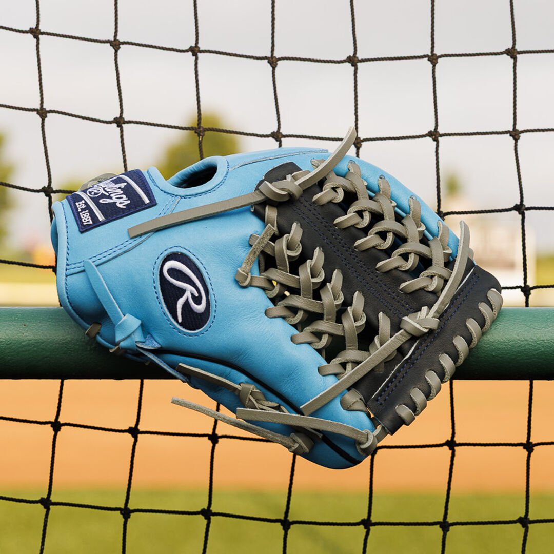 Exclusive Heart of the Hide ContoUR Fit Infield/Pitcher's Glove Right Hand Throw - Image 2