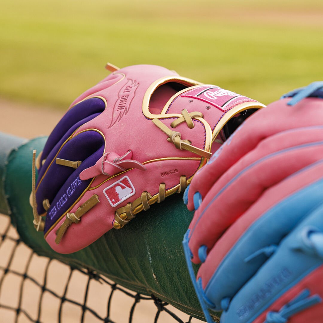 Exclusive Heart of the Hide 11.5" Wing Tip Glove Right Hand Throw - Image 7