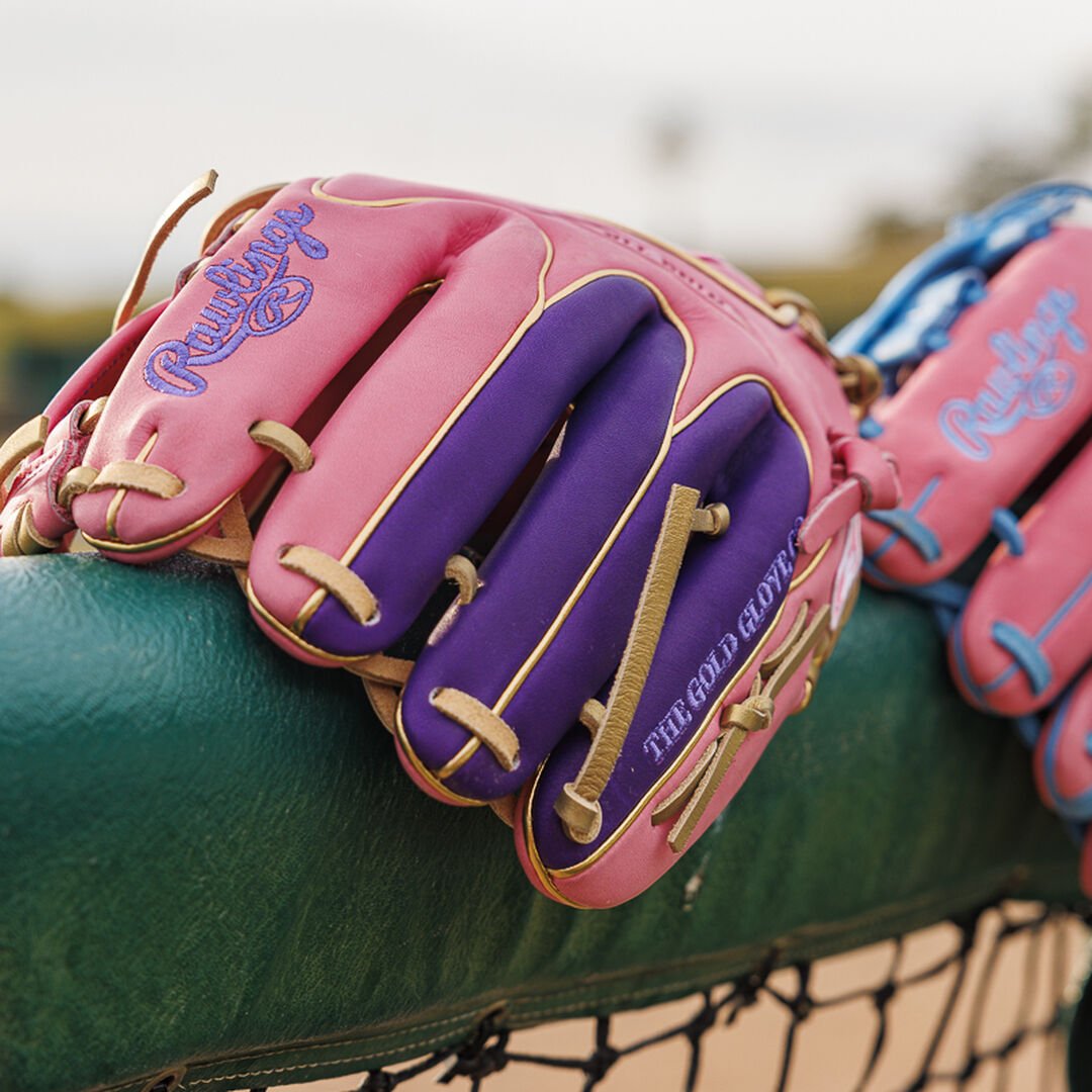 Exclusive Heart of the Hide 11.5" Wing Tip Glove Right Hand Throw - Image 9