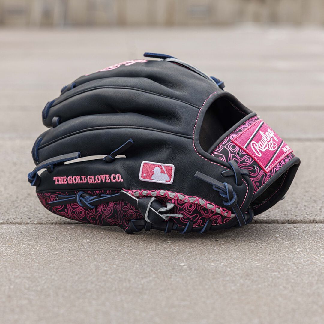 Rawlings Exclusive Holographic Geoprint 11.75 Inch Infield Glove - Image 10