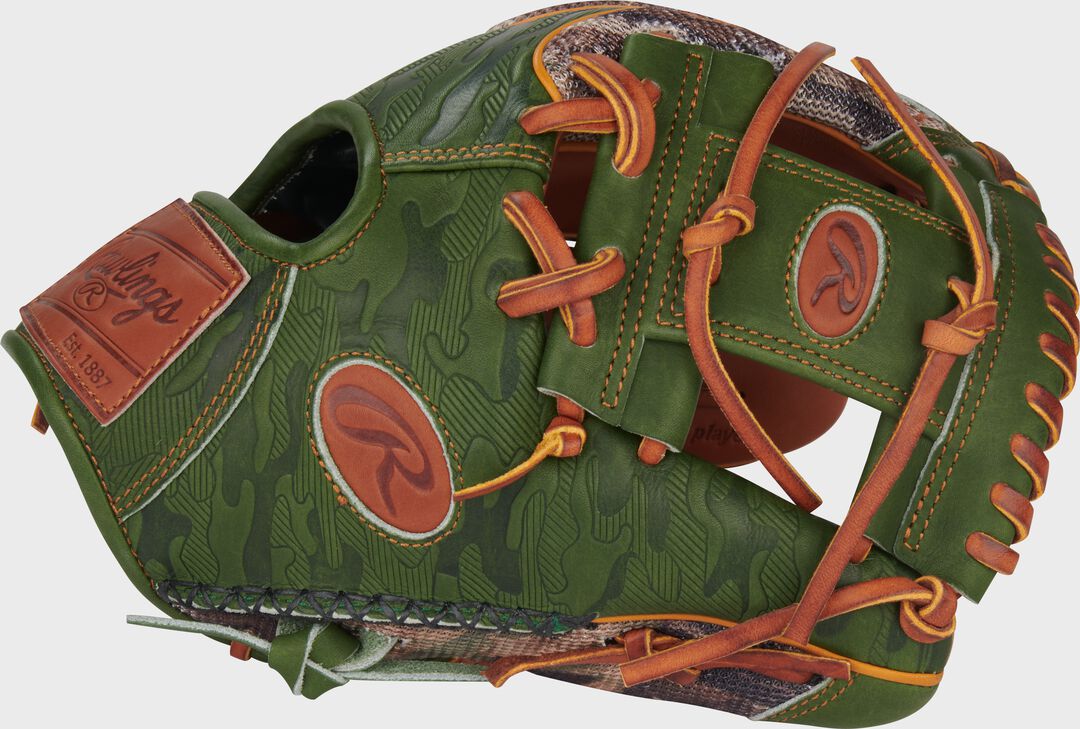 Exclusive Heart of the Hide 11.75-Inch Hunter's Glove Right Hand Throw - Image 2