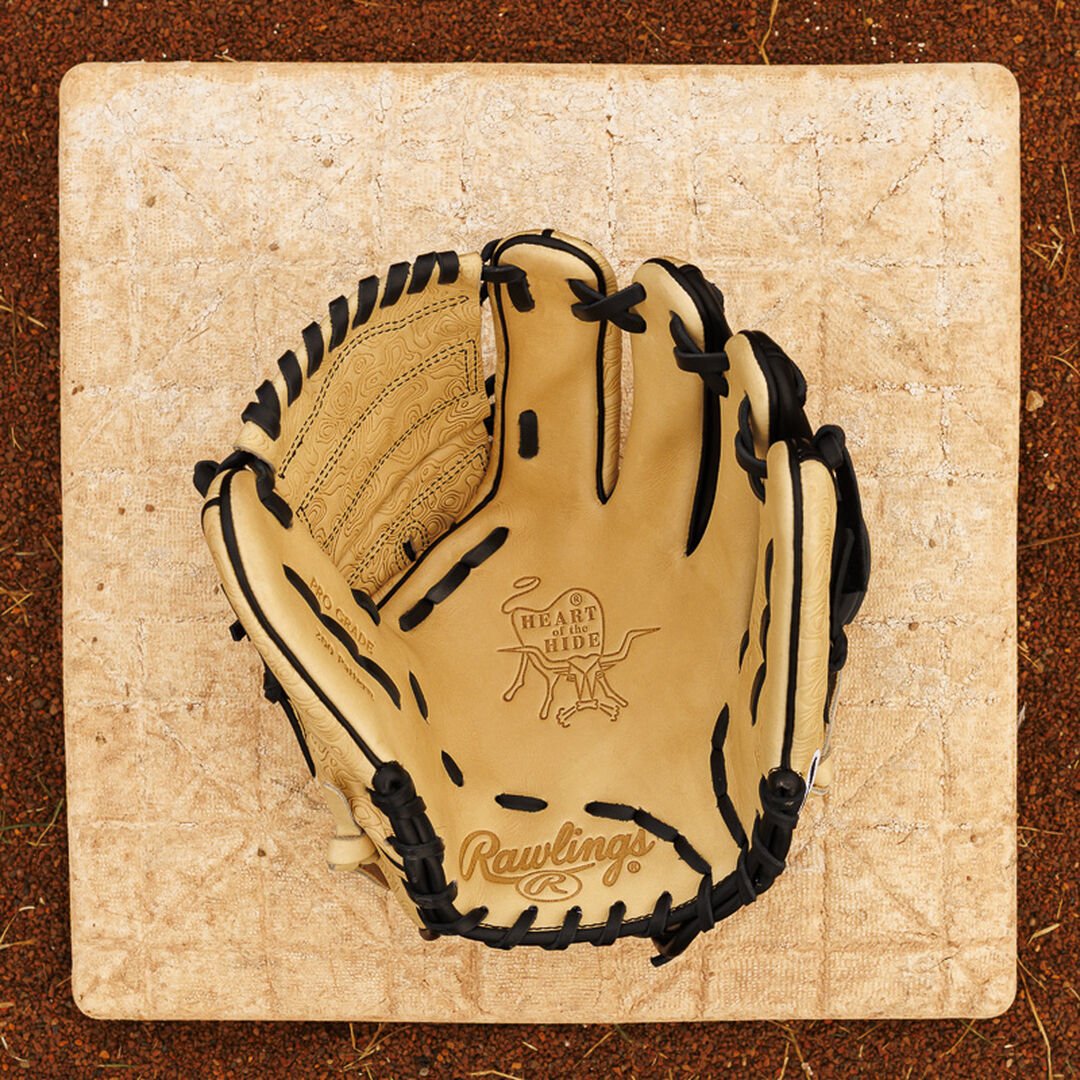 Heart of the Hide 11.75-inch Topo Print Wing Tip Glove - Image 8
