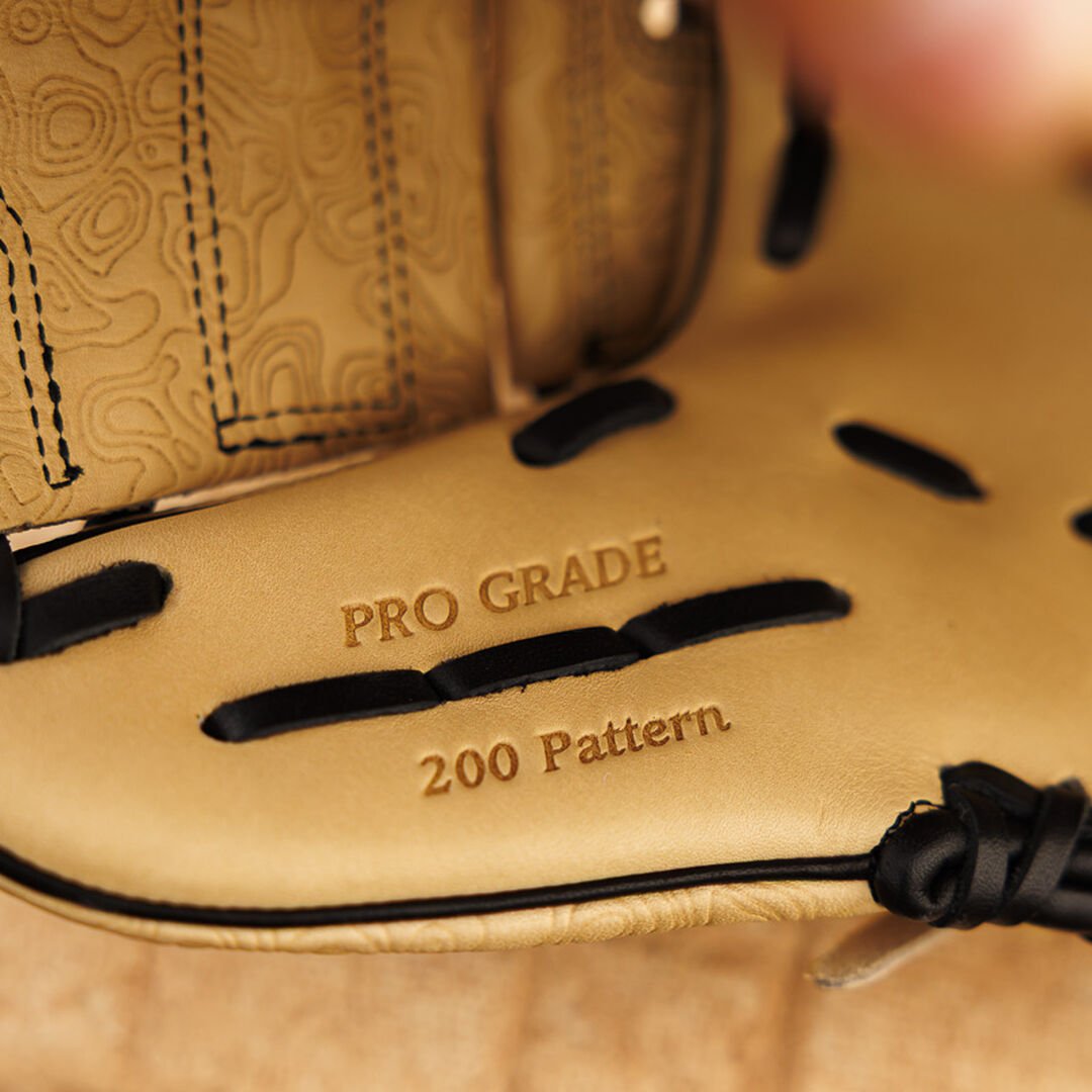 Heart of the Hide 11.75-inch Topo Print Wing Tip Glove - Image 17