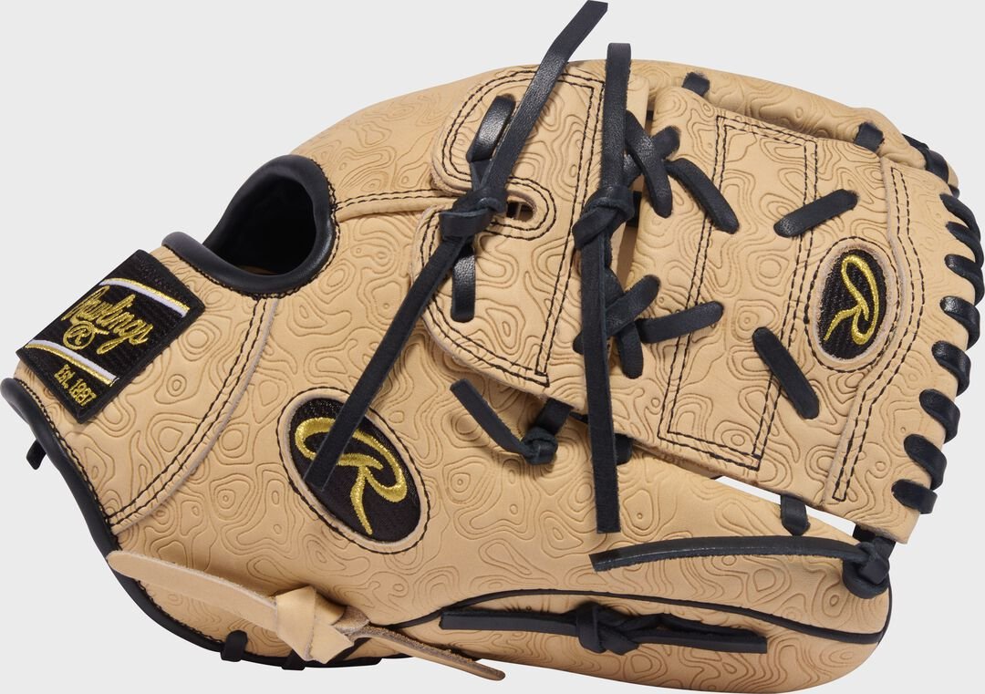 Heart of the Hide 11.75-inch Topo Print Wing Tip Glove - Image 3