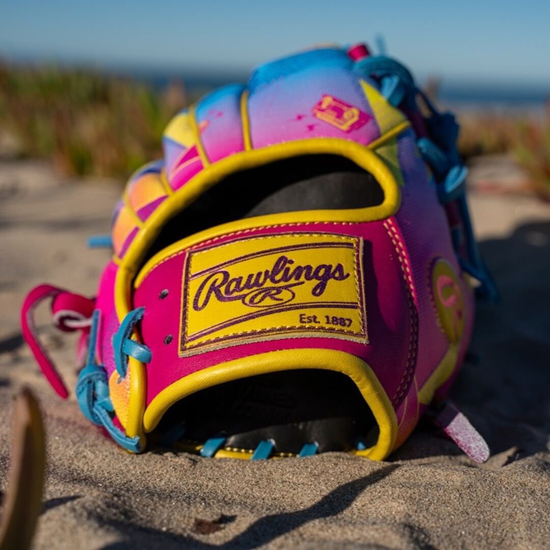 Rawlings Heart of the Hide Spring Break 12 Inch Fastpitch Glove Right Hand Throw - Image 10