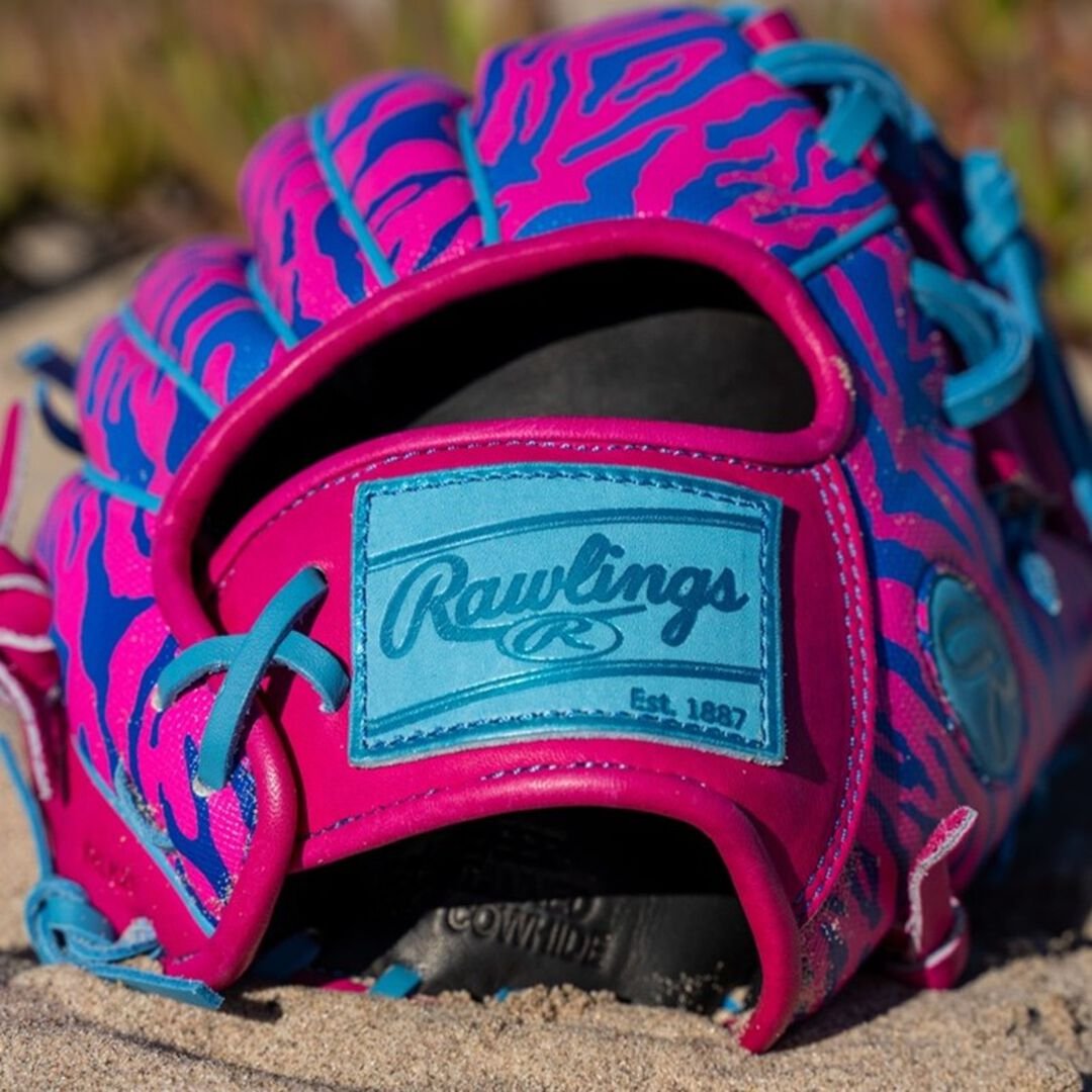 Rawlings Heart of the Hide Spring Break 12 Inch Fastpitch Glove Right Hand Throw - Image 11