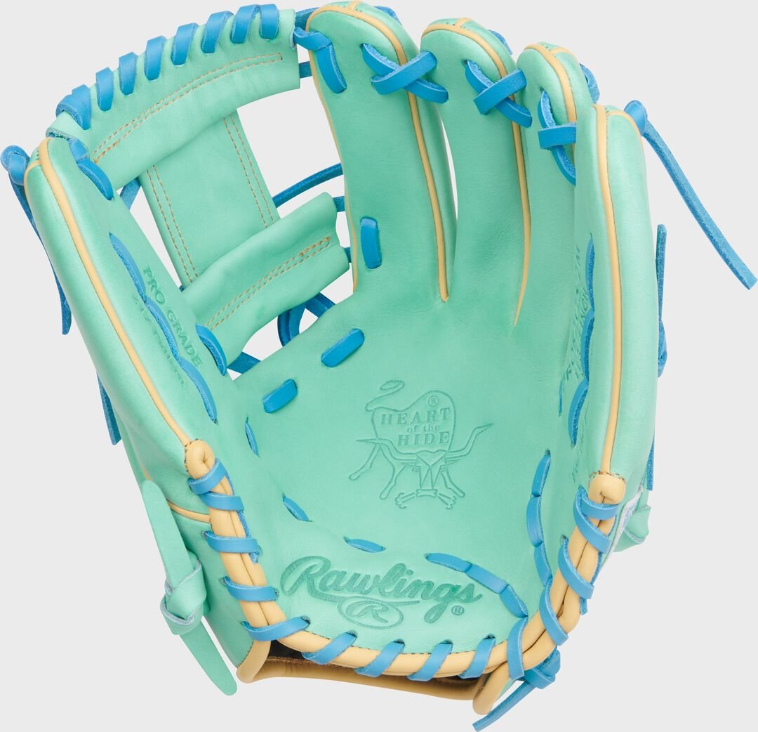 Heart of the Hide 11.75-Inch Mint Infield Glove Right Hand Throw - Image 4