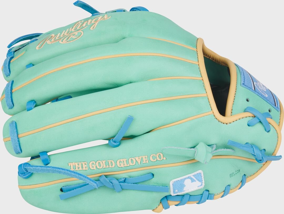 Heart of the Hide 11.75-Inch Mint Infield Glove Right Hand Throw - Image 5