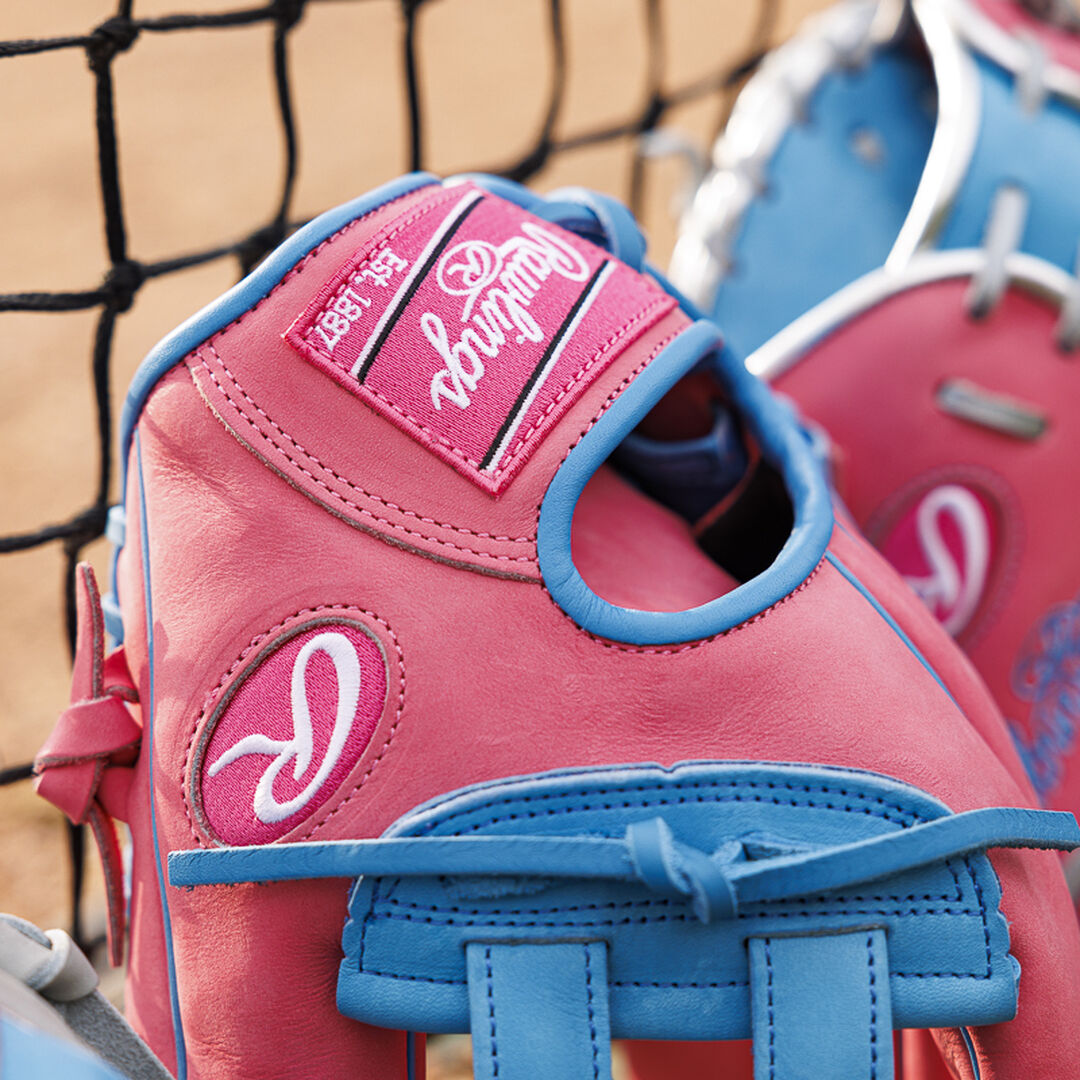 Exclusive Heart of the Hide ContoUR Fit Outfield Glove Right Hand Throw - Image 8