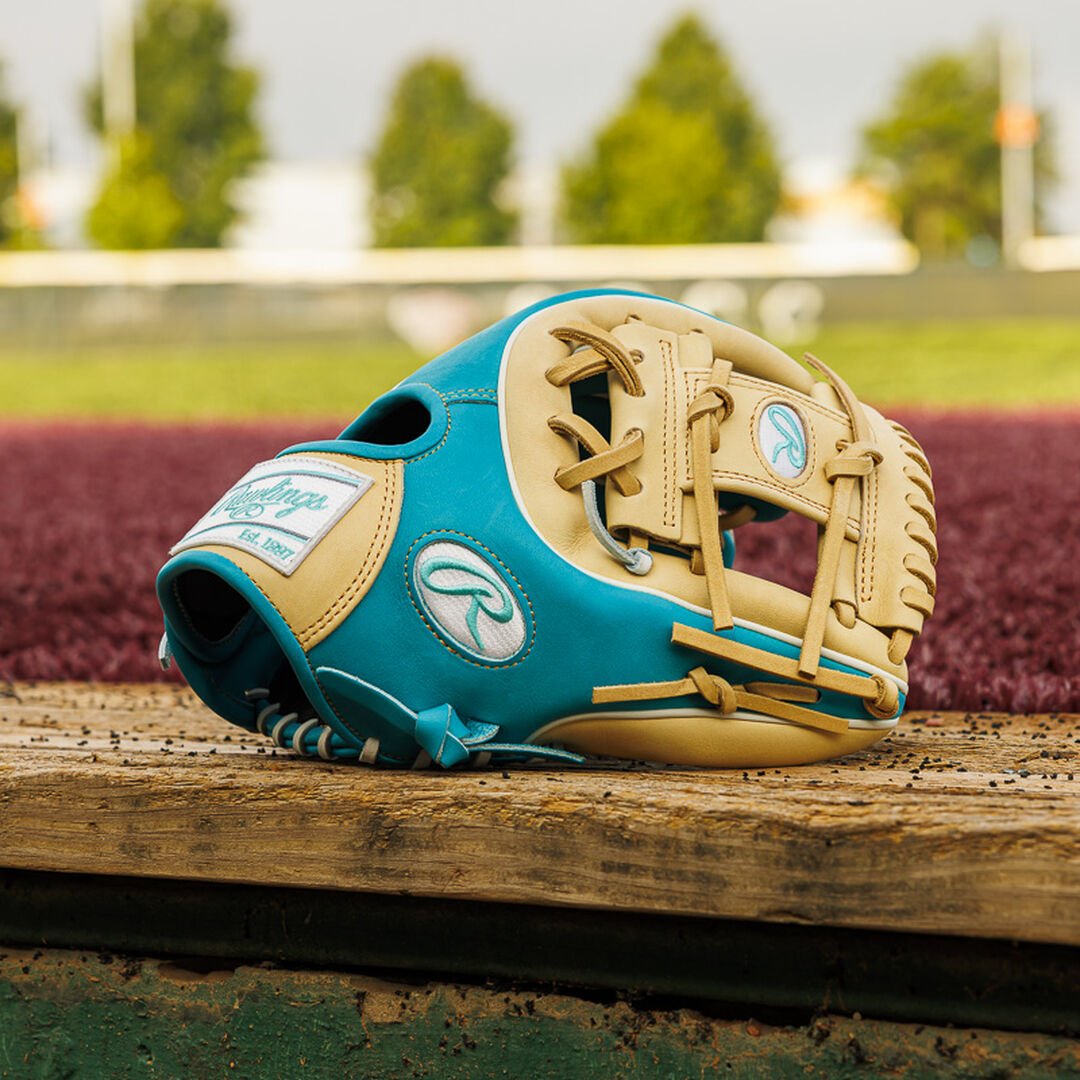 Exclusive Heart of the Hide 11.5" Infield Baseball Glove Right Hand Throw - Image 2