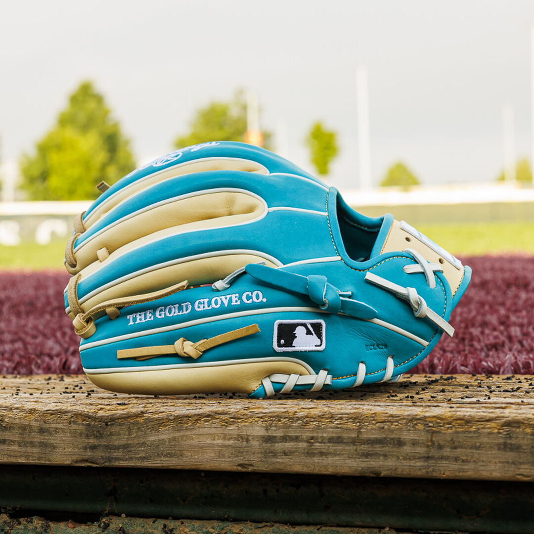 Exclusive Heart of the Hide 11.5" Infield Baseball Glove Right Hand Throw - Image 10