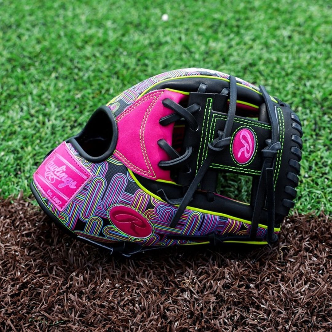 Rawlings Heart of the Hide ColorSync 10 11.5 in Infield Glove Right Hand Throw - Image 3