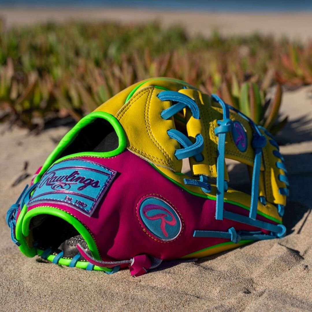 Rawlings Heart of the Hide Spring Break 11.5 Inch Infield Glove Right Hand Throw - Image 4