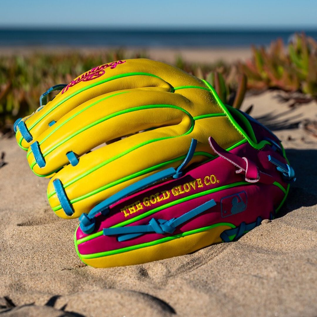 Rawlings Heart of the Hide Spring Break 11.5 Inch Infield Glove Right Hand Throw - Image 5