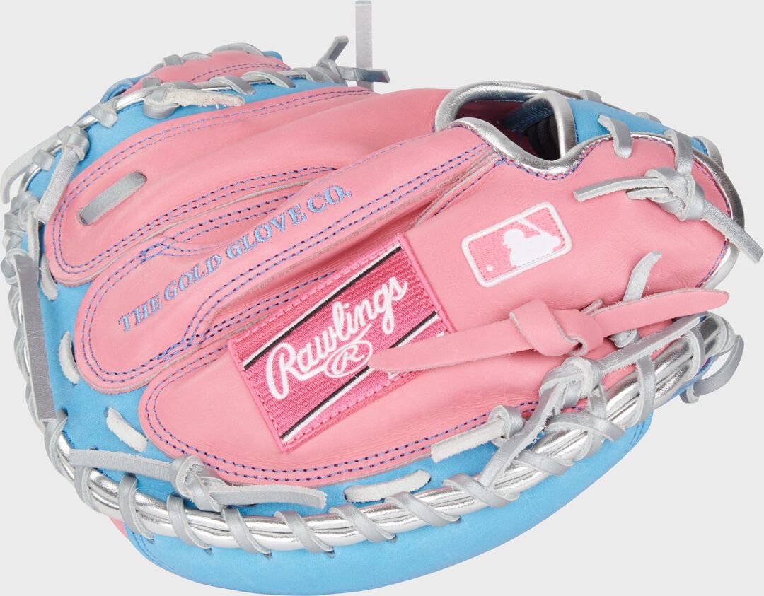 Exclusive Heart of the Hide 32.5" Catcher's Mitt Right Hand Throw - Image 5