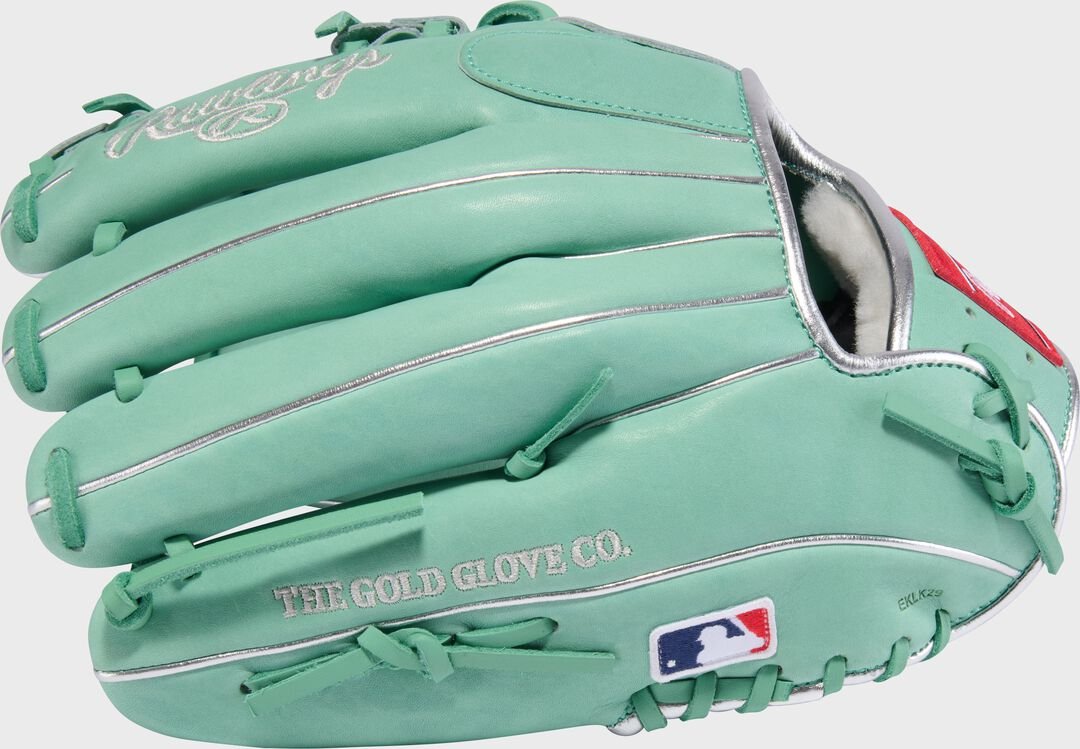 Gameday 57 Series Manny Machado Pro Preferred Infield Glove Right Hand Throw - Image 5